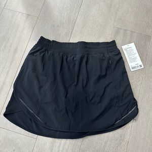 Lululemon NWT Hotty Hot HR Skirt, Long, Size 10, Black
